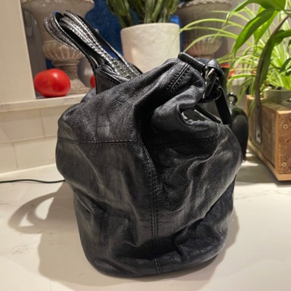 Givency Nightingale Large Handbag/ShoulderBag - Picture 5 of 8